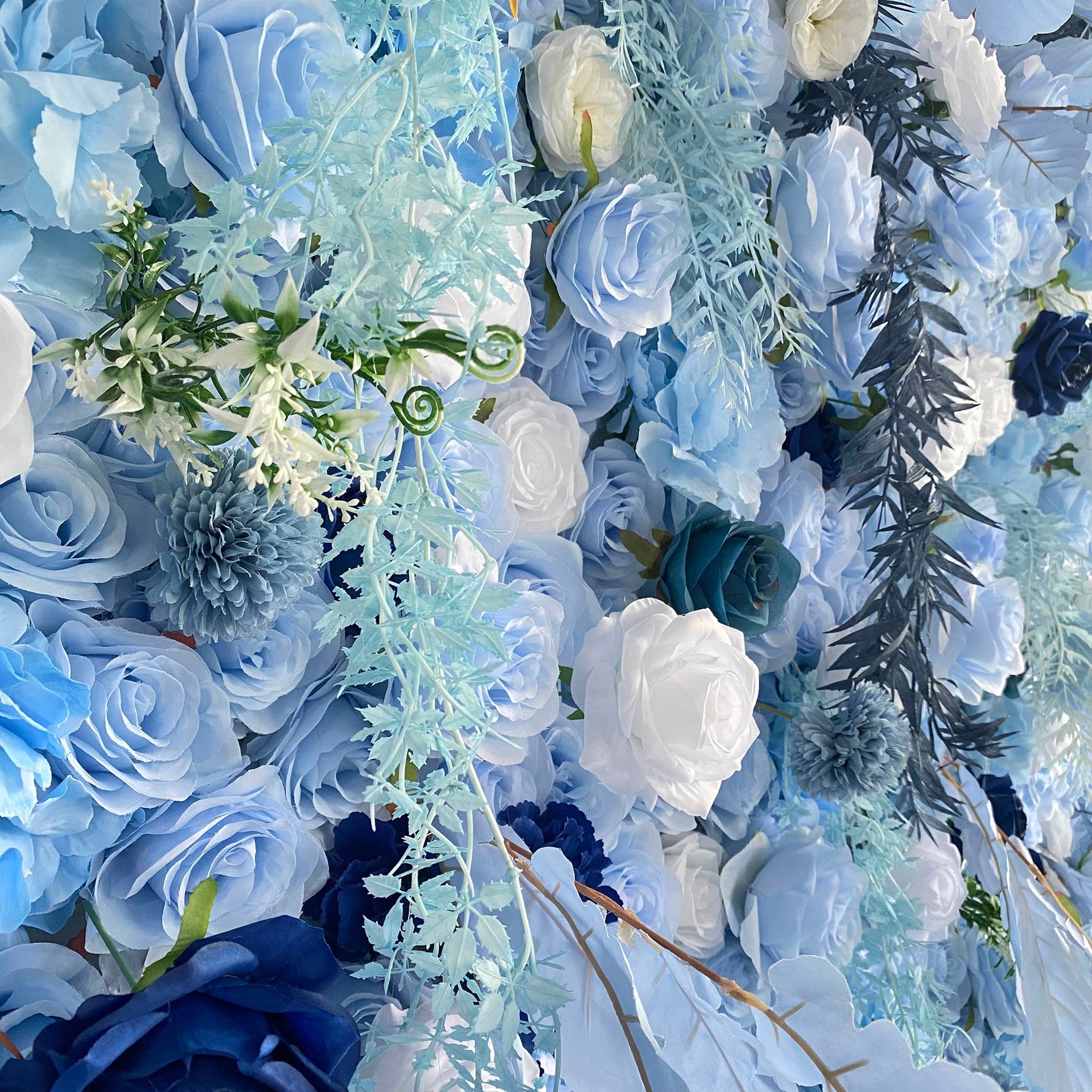 Aliflowers LIght Blue White Rose Roll Up Silk Flower Wall Backdrop for Wedding Decoration