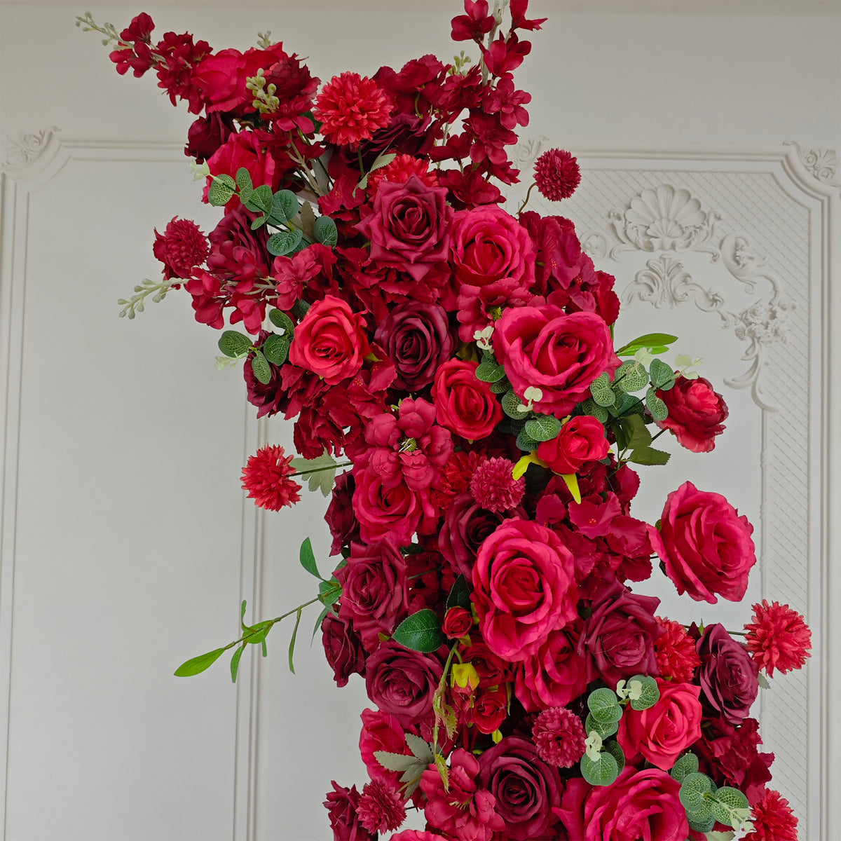 aliflowers-red-rose-wedding-event-background-decoration-horn-arch-frame-props